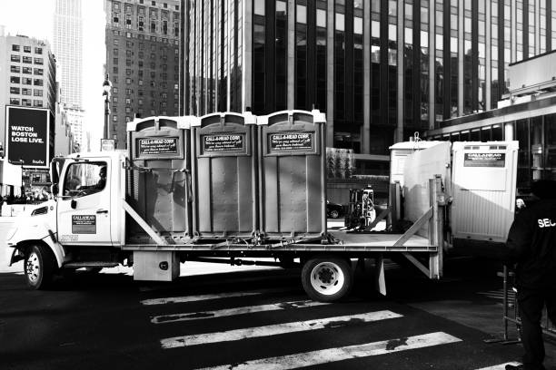 Porta potty delivery and setup in Coweta, OK